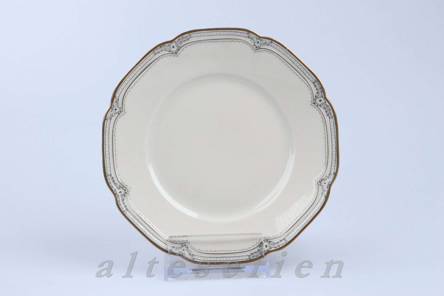 Hutschenreuther - Lucia - Goldrand 3689