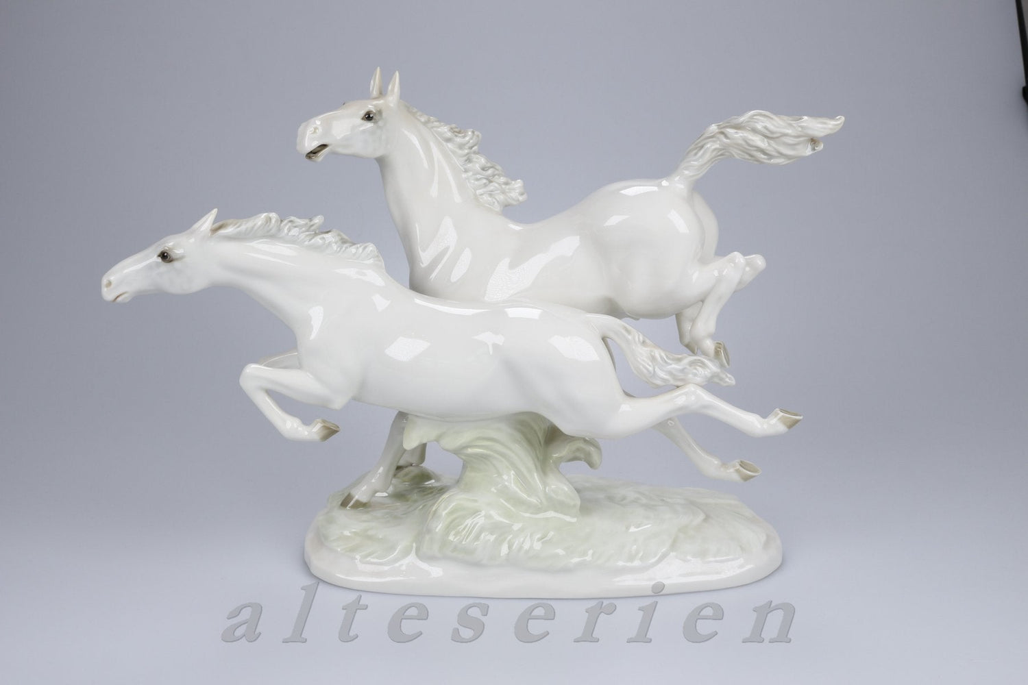 Hutschenreuther - Tiere - Pferde