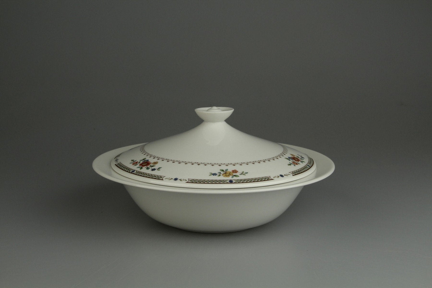 Royal Doulton - Kingswood