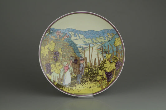 Wandteller  Deutsche Krebshilfe E.V.: Winzer im Herbst