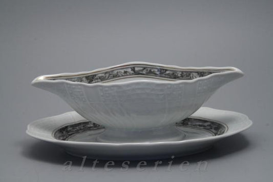 einteilige Sauciere mit Teller