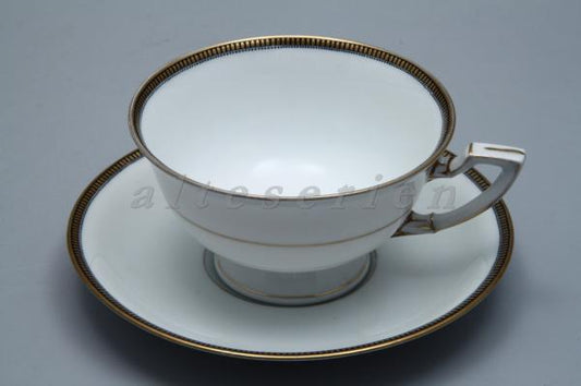Teetasse mit Untere