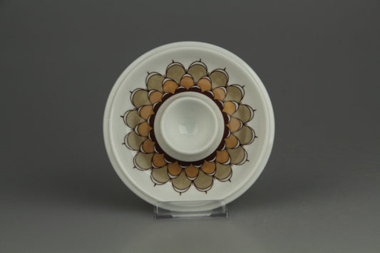 Eierbecher mit Schalenablage