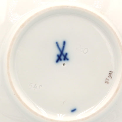 Eierbecher mit Schalenablage