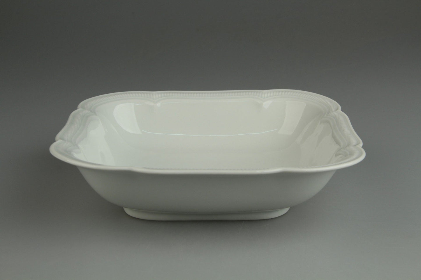 Schüssel mittelgroß