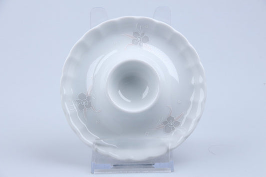 Eierbecher mit Schalenablage