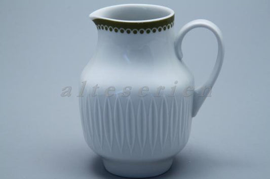 großes Milchkännchen