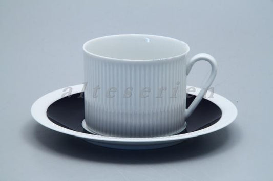 Teetasse mit Untere