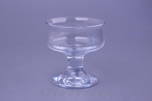 Dessertglas auf Fuß