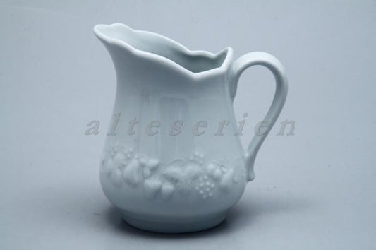 großes Milchkännchen