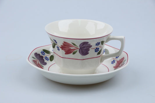 Kaffeetasse mit Untere