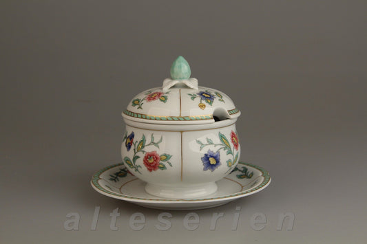 einteilige Sauciere mit Deckel