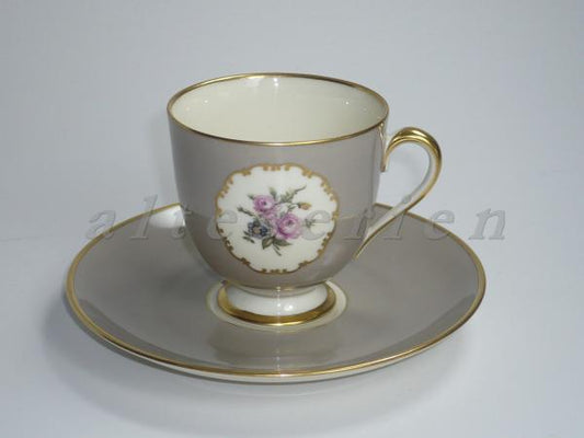 Mokkatasse mit Untere grau