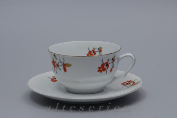 Teetasse mit Untere