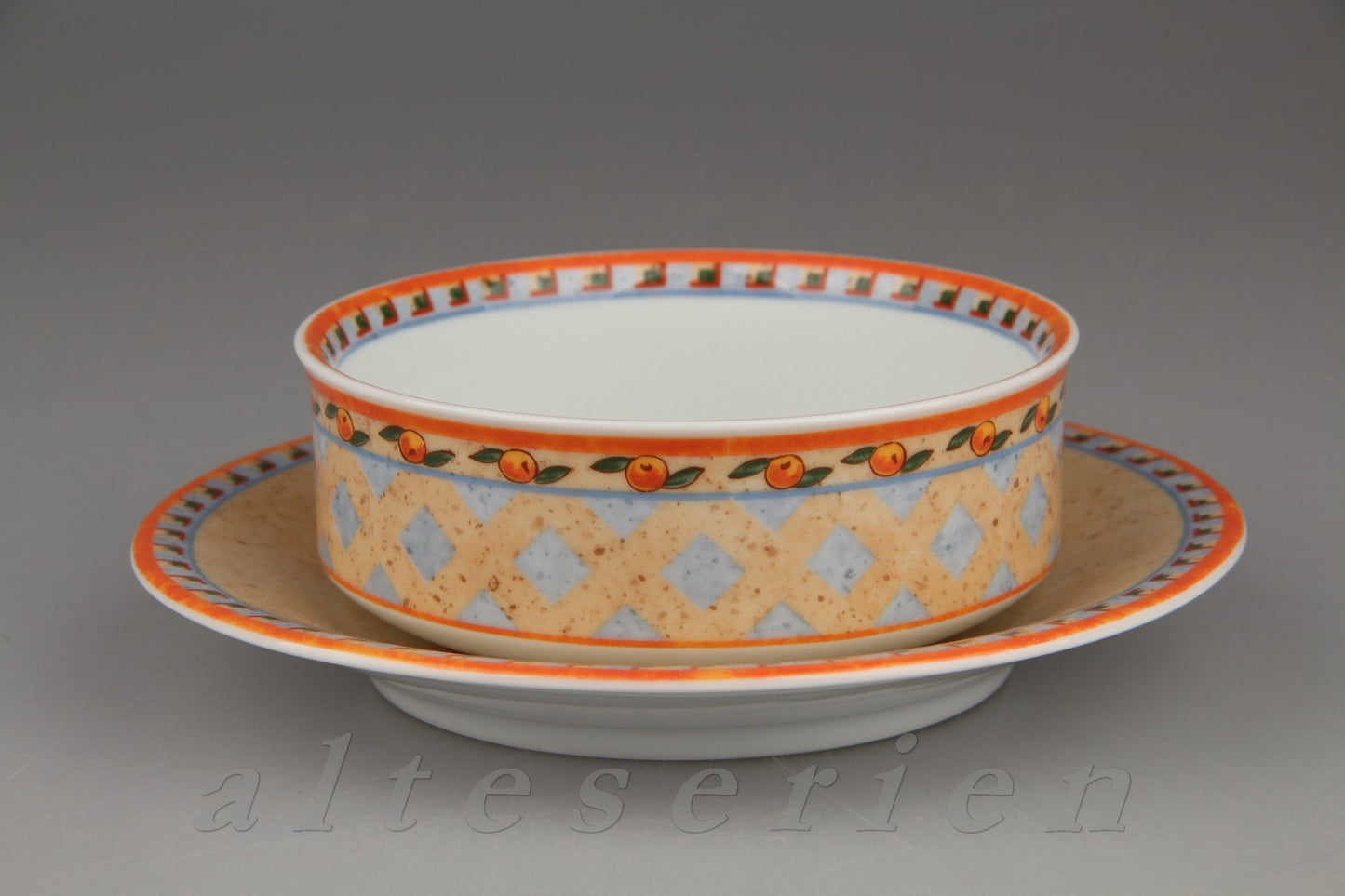 Suppentasse mit Untere