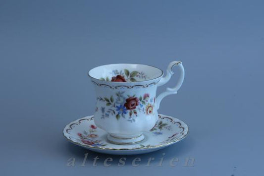 kleine Kaffeetasse mit Untere