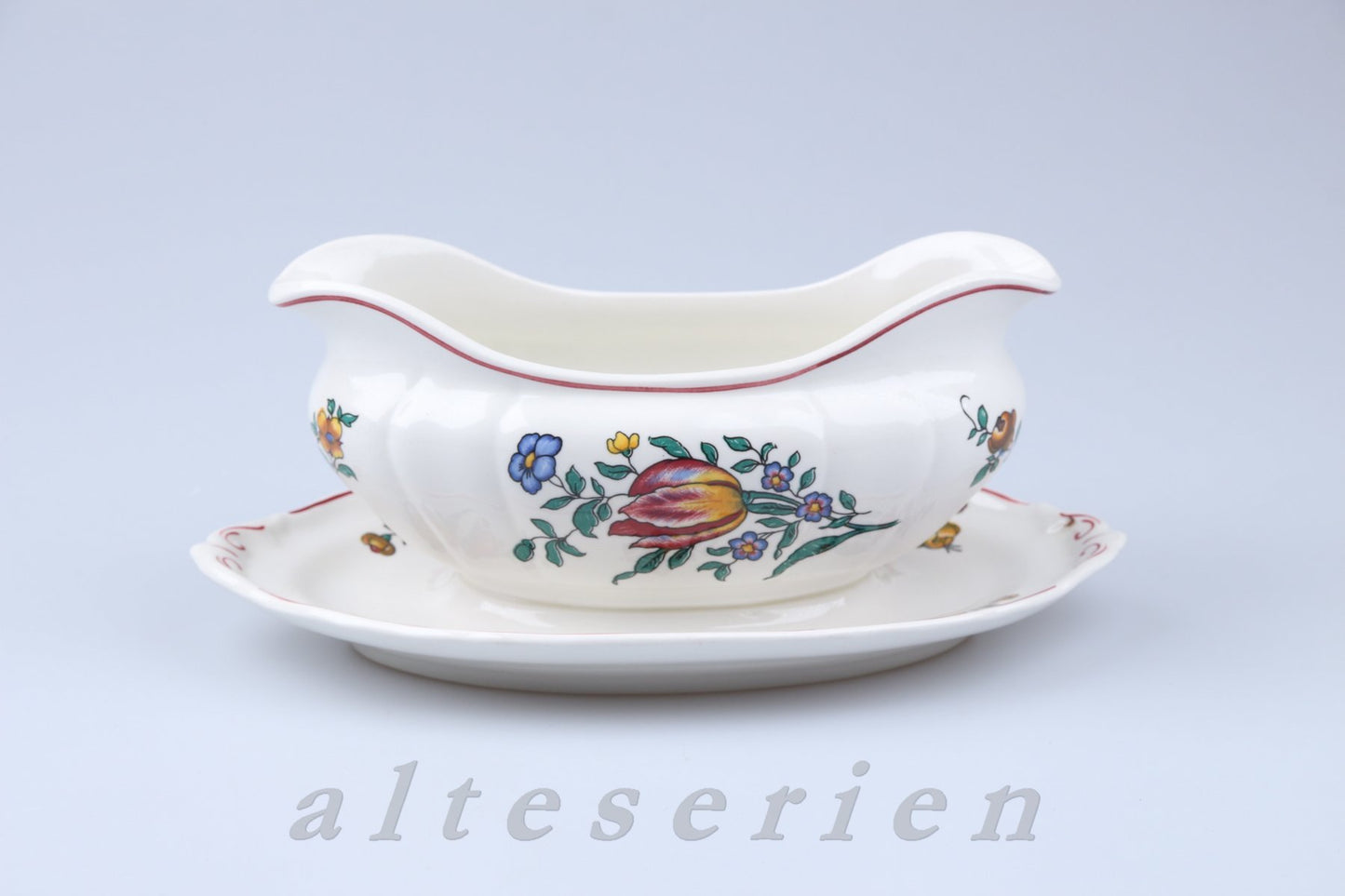 Sauciere mit Teller einteilig