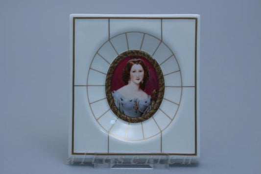 Wandteller Charlotte von Hagn