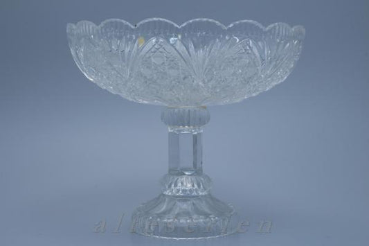 Gebäckschale auf Fuß