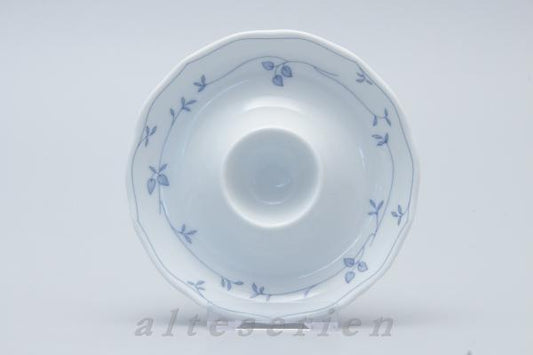 Eierbecher mit Schalenablage