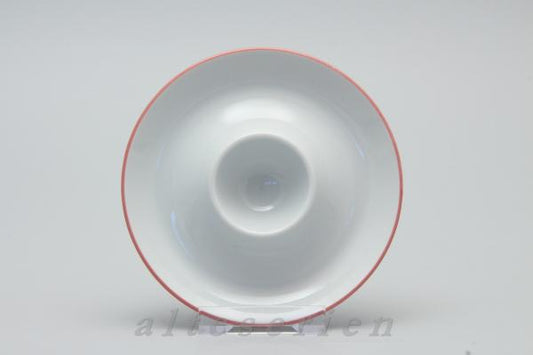 Eierbecher mit Schalenablage