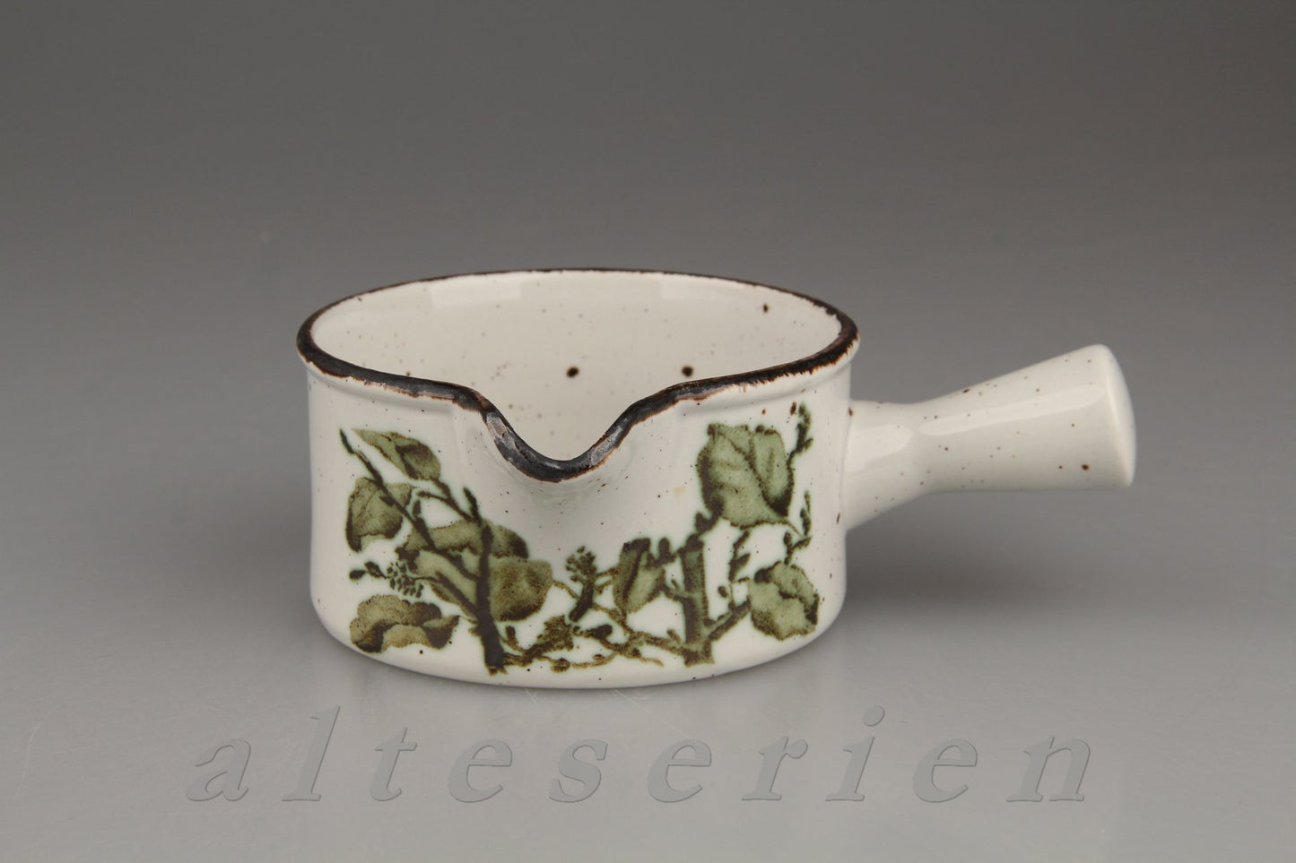 einteilige Sauciere ohne Teller