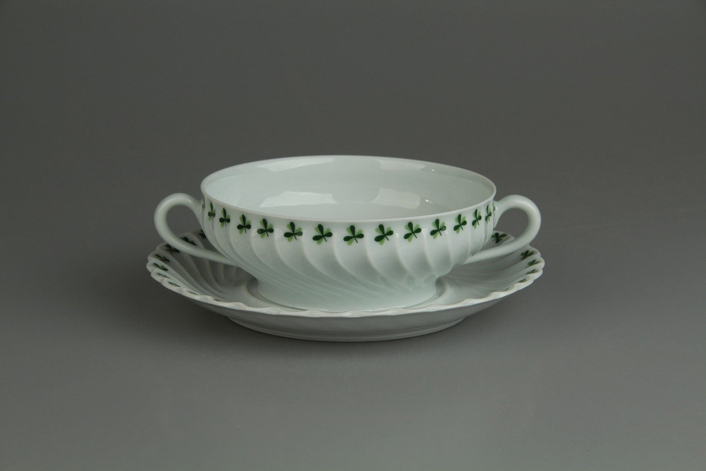 Suppentasse mit Untere