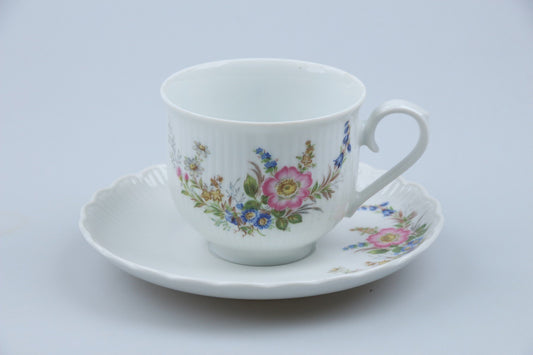 Kaffeetasse mit Untere