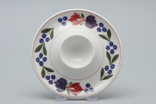 Eierbecher mit Schalenablage