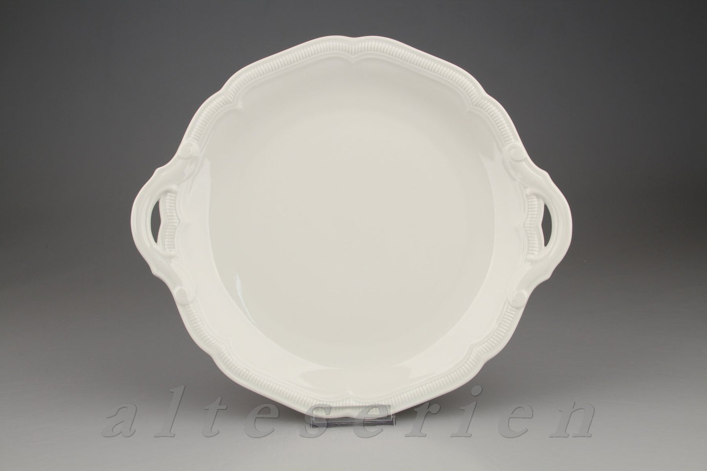 Kuchenplatte mit Griffen