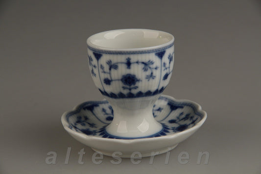 Eierbecher mit Schalenablage