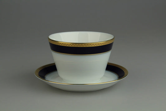 Sauciere mit Teller einteilig