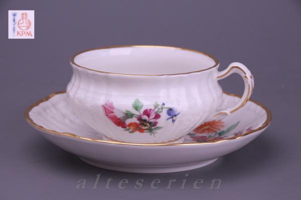 Teetasse mit Untere