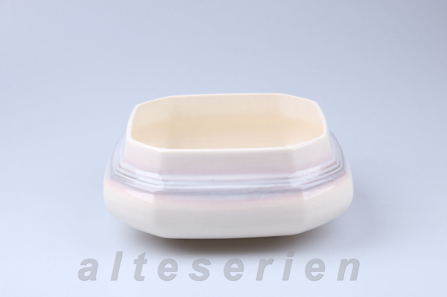 Schüssel mittelgroß