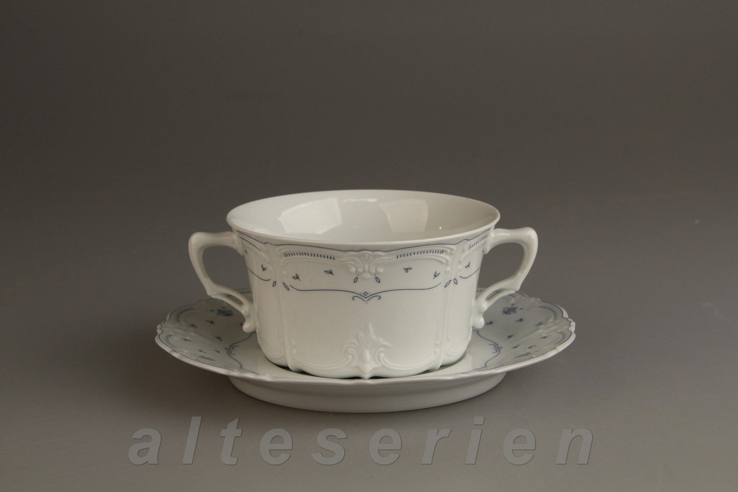 Suppentasse mit Untere