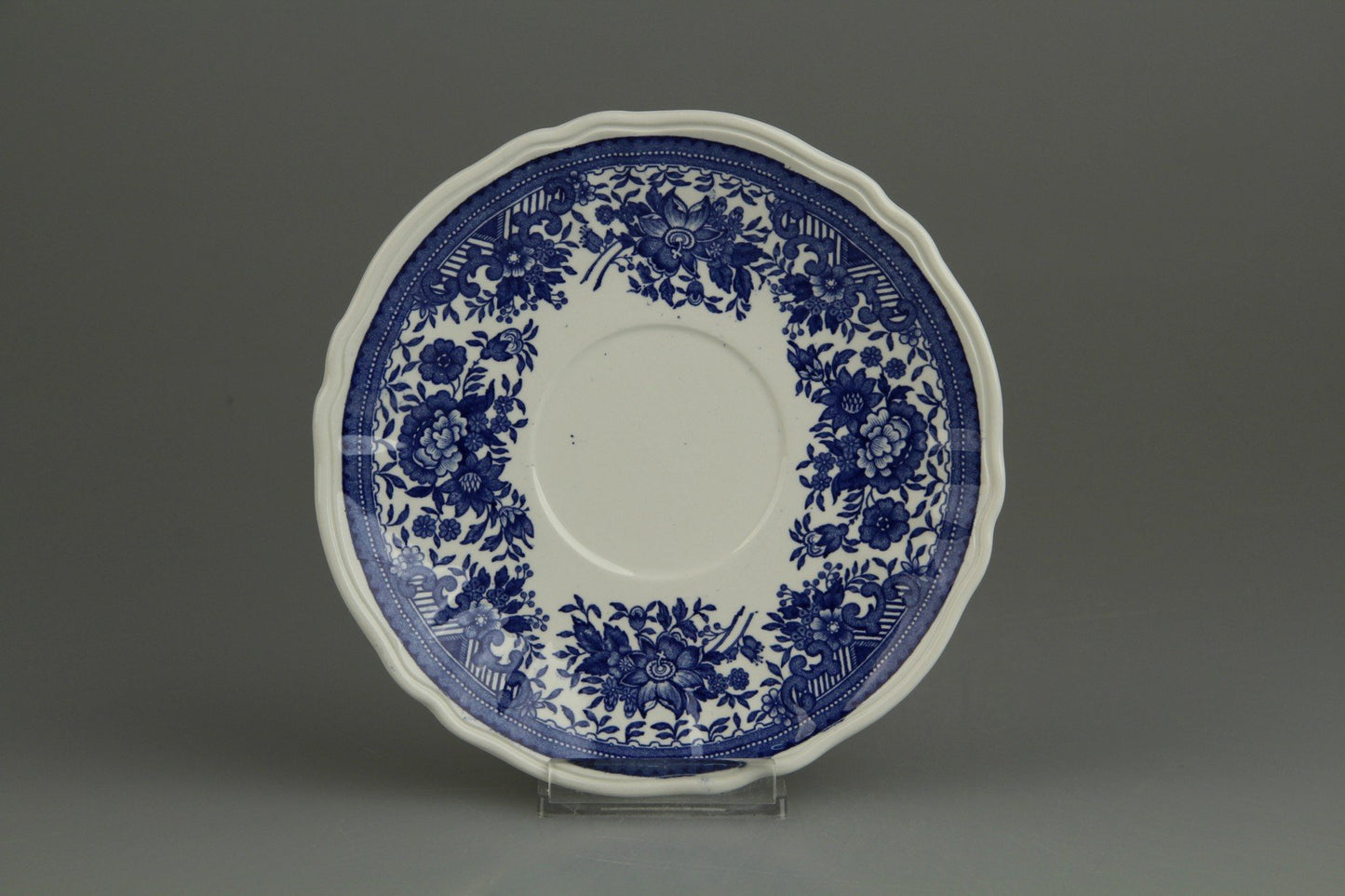 Untertasse für Suppe