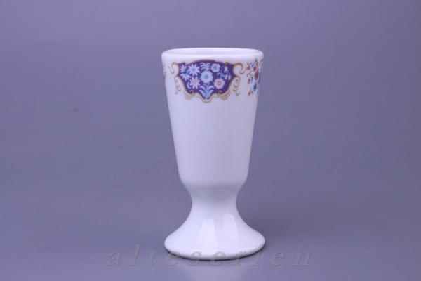 Becher auf Fuß blau