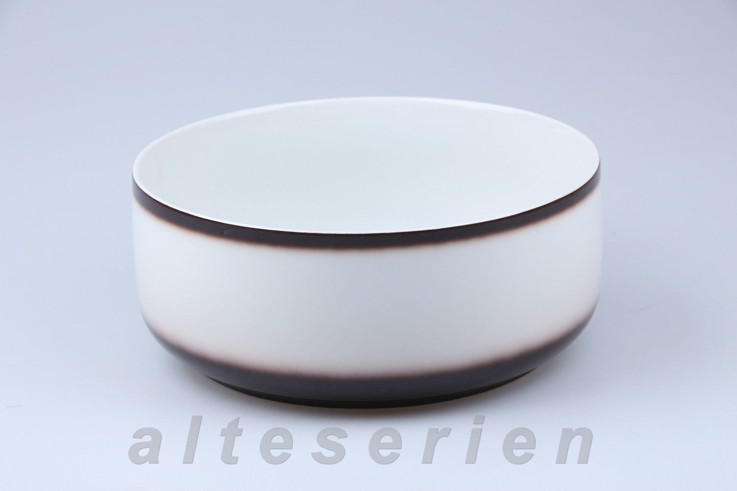 Schüssel mittelgroß