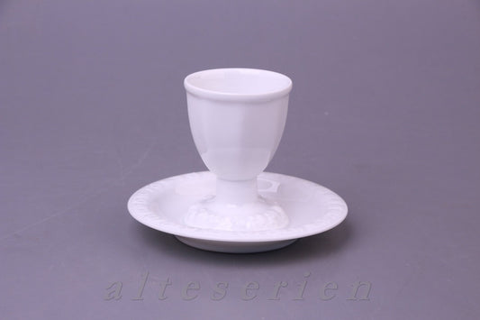 Eierbecher mit Schalenablage