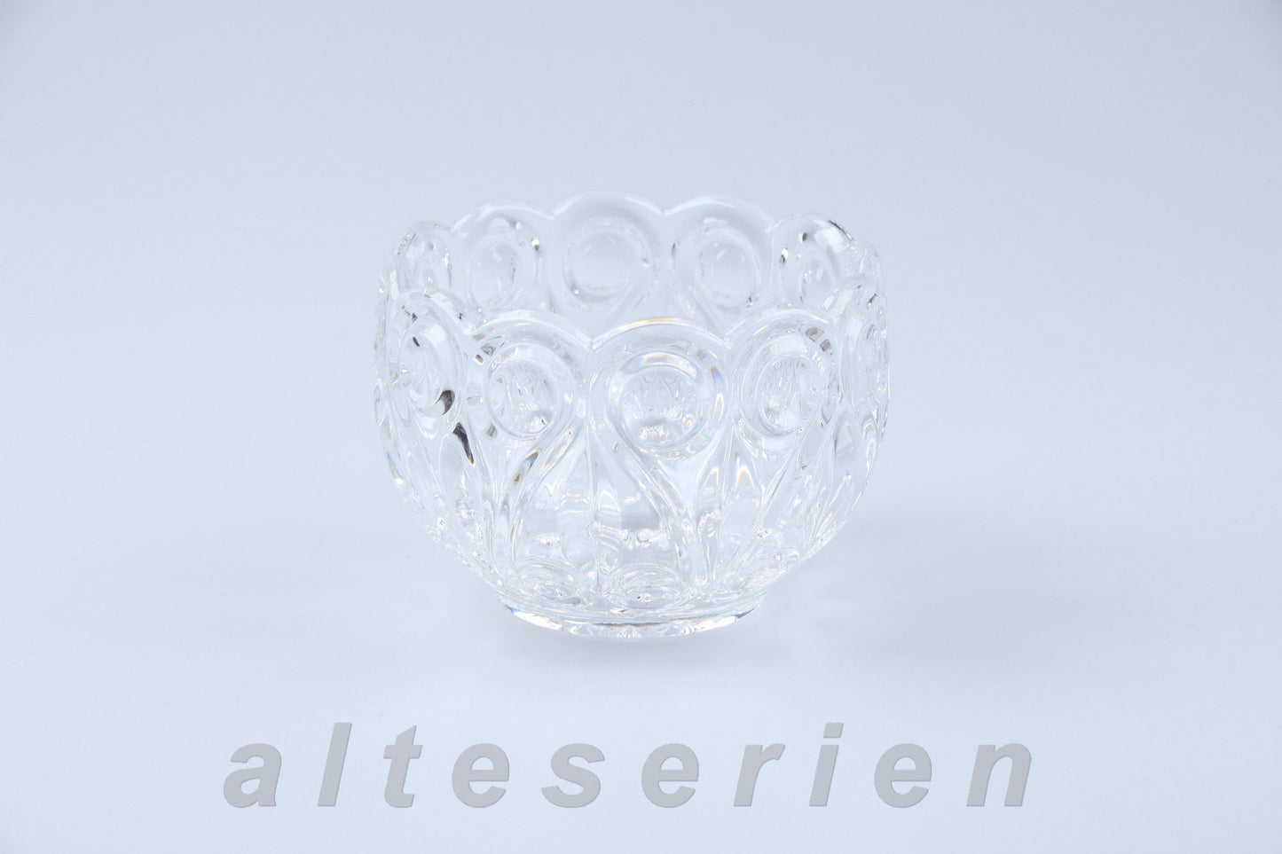 Tablett mit Zucker und Milch