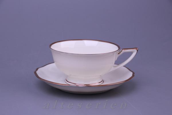 Teetasse mit Untere