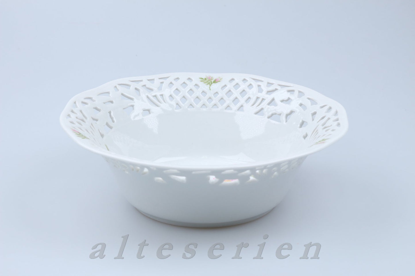 Durchbruchschale Amateurmalerei