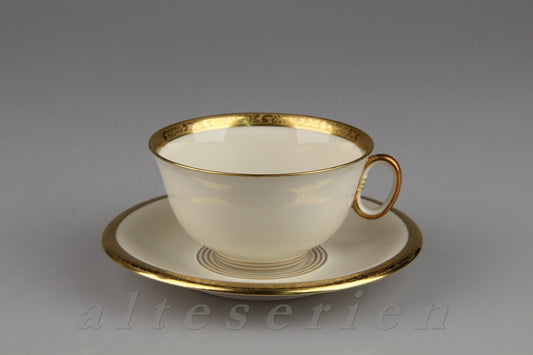 Teetasse mit Untere