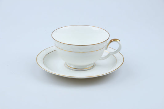 Teetasse mit Untere