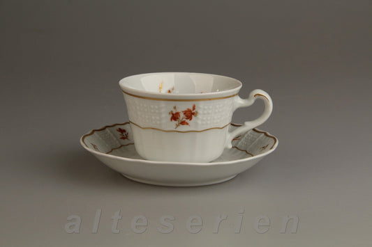 Kaffeetasse mit Untere klein