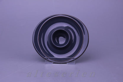 Eierbecher mit Schalenablage