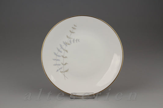Kuchenteller mit Goldrand