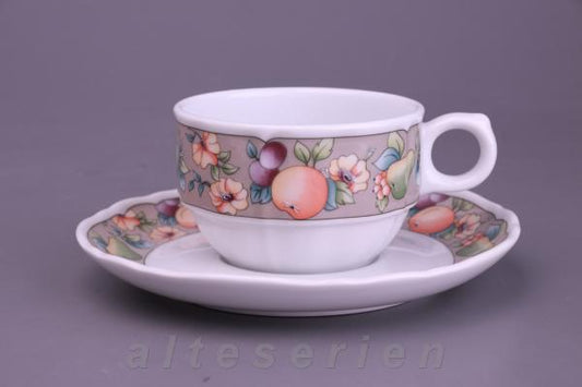 Teetasse mit Untere