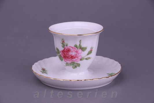 Eierbecher mit Schalenablage