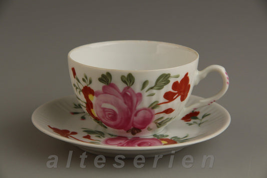 Teetasse mit Untere klein